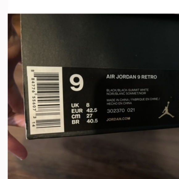 Air Jordan 9 Retro size 9